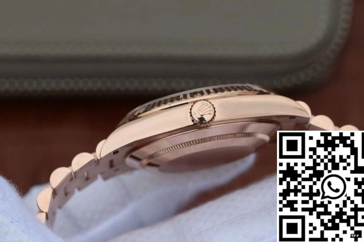 228235 Rosegold II Date Day Factory Dial 40mm EW Rolex 0429